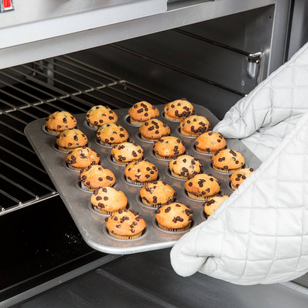 24 Cup 2.1 oz. Glazed Mini Muffin Pan J90541