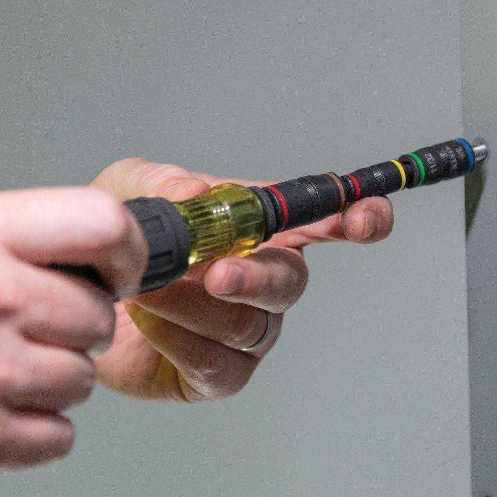 7 in 1 Impact Flip Socket with Handle U705509