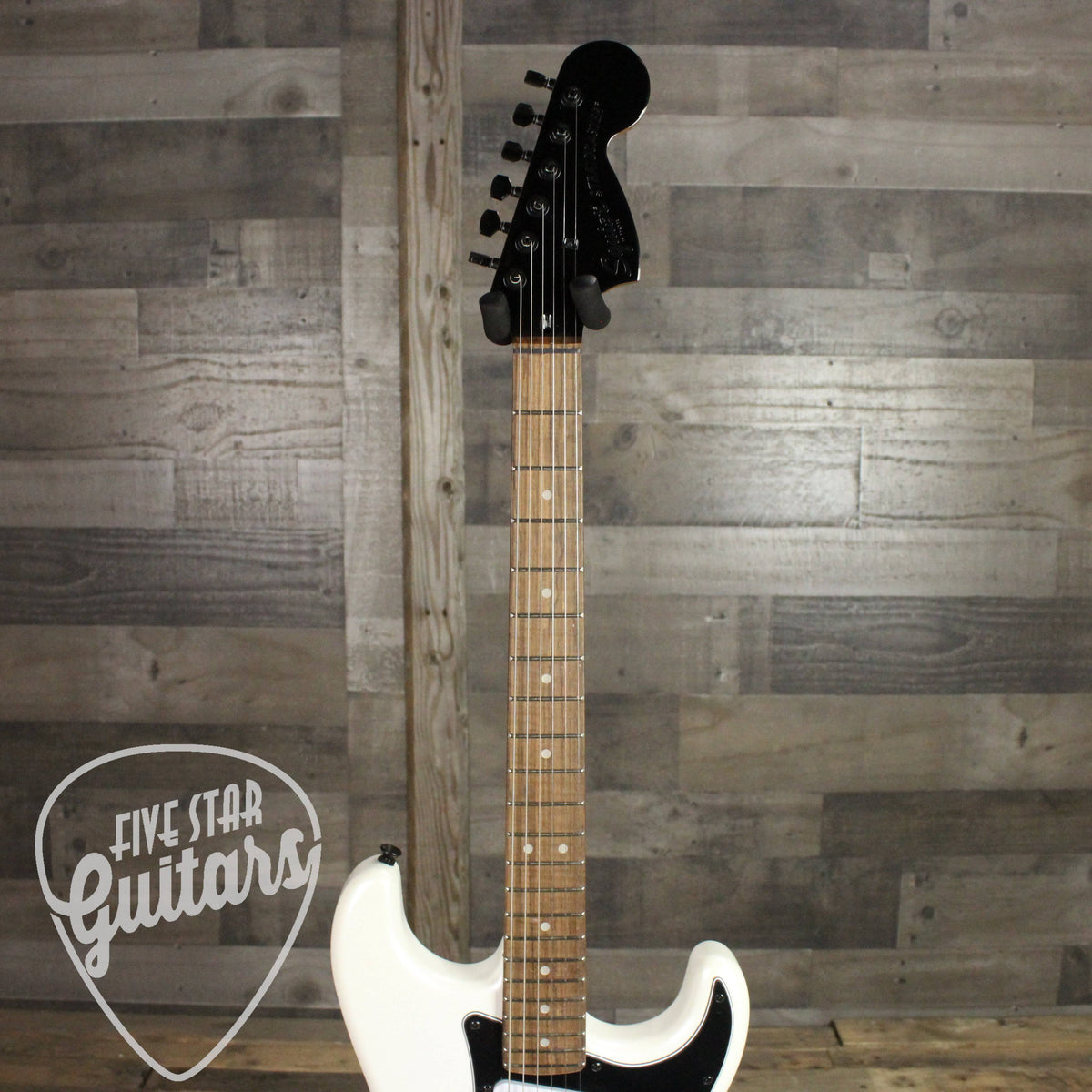 Pearl White Electric Guitar E86524