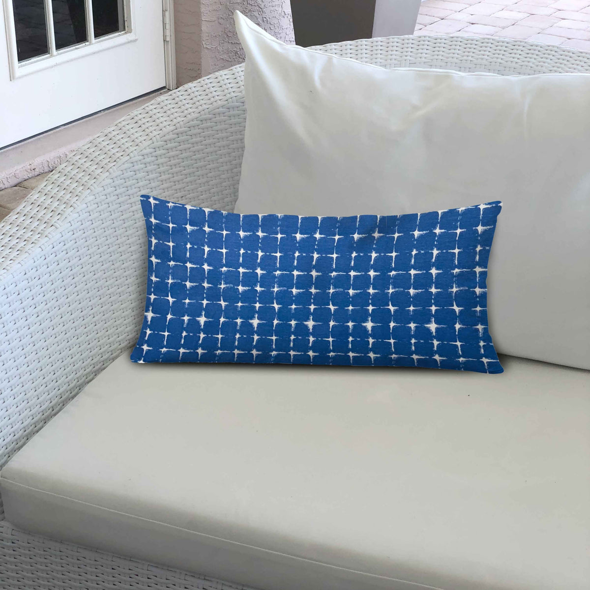 Indoor/Outdoor Soft Pillow with Zipper Cover 36 x 36 I341622