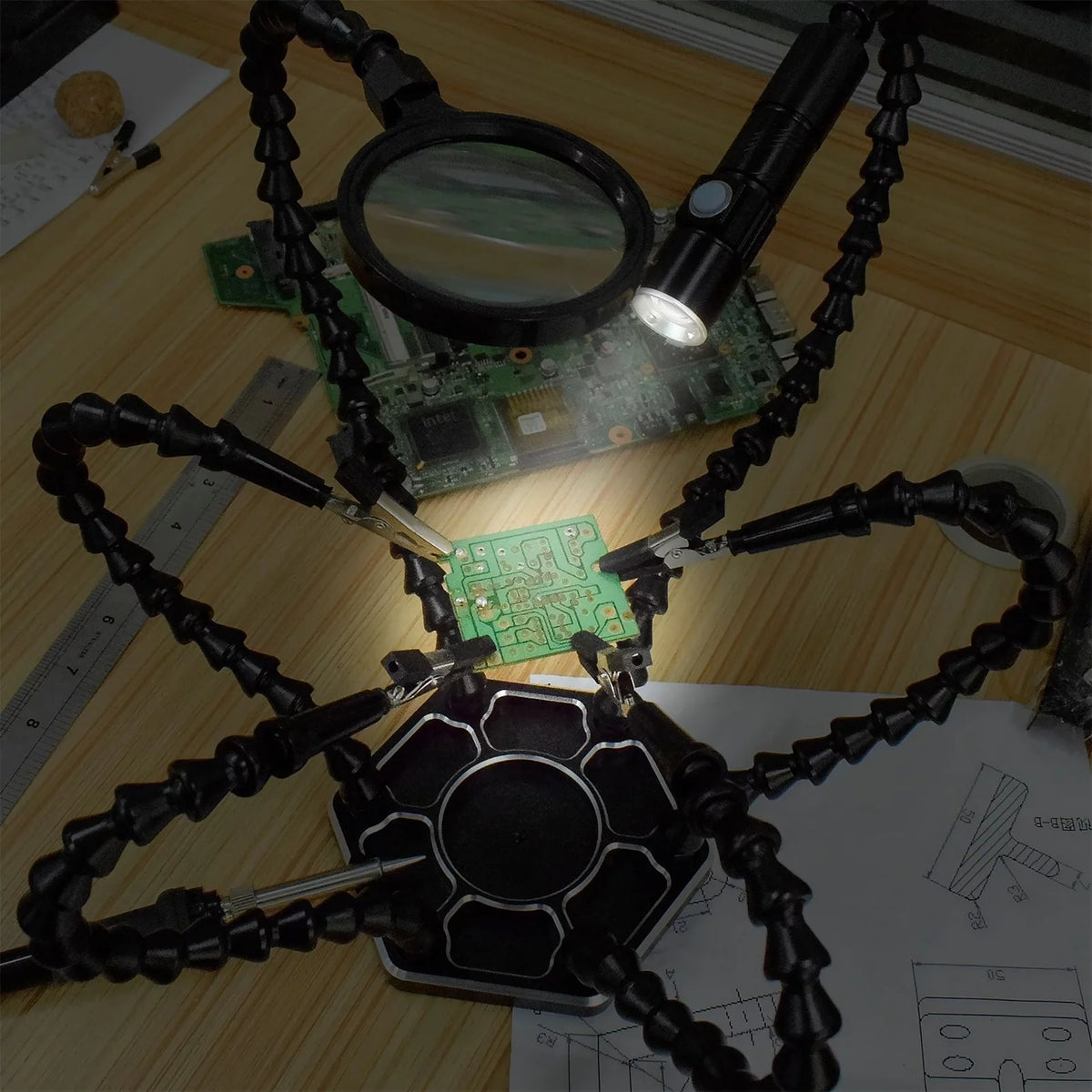 Soldering Third Hand PCB Tool with 6 Flexible Arms Black P78884