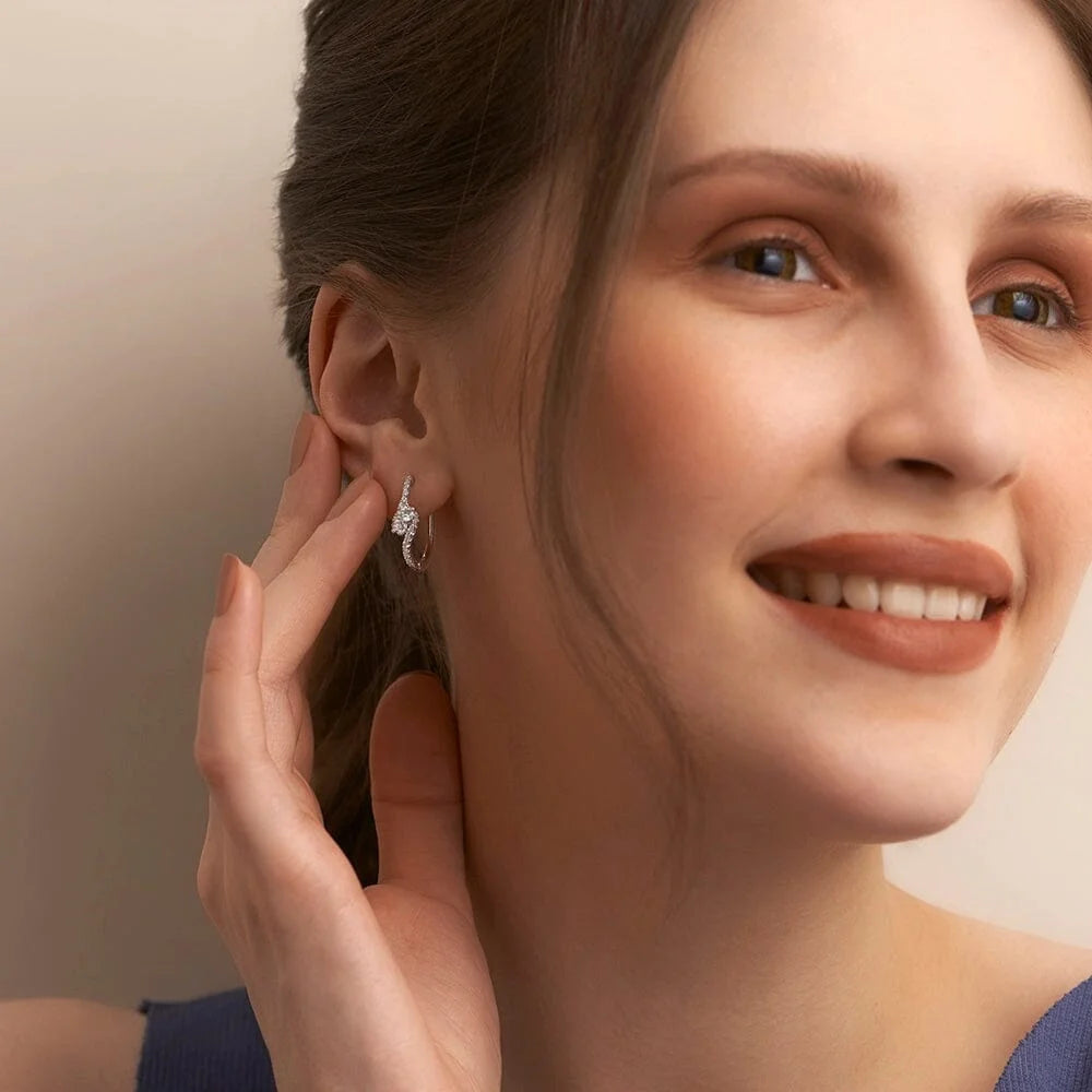 Interlocking Hoop Earrings U745871