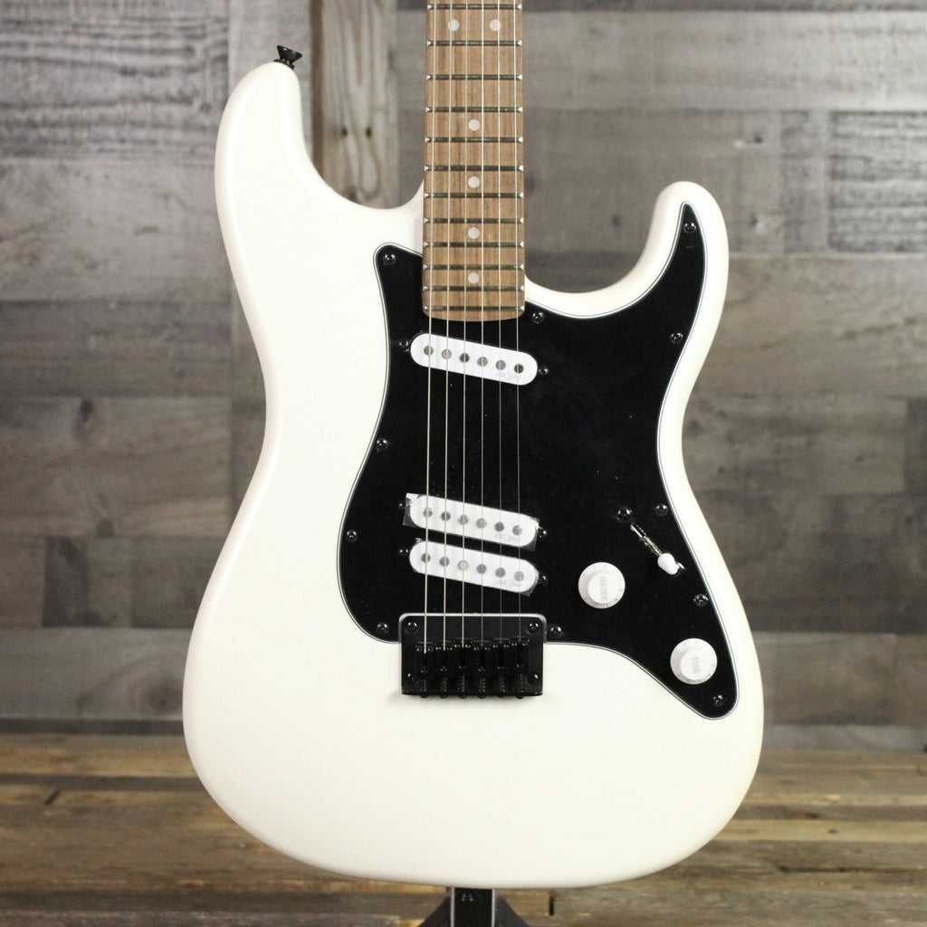 Pearl White Electric Guitar E86524