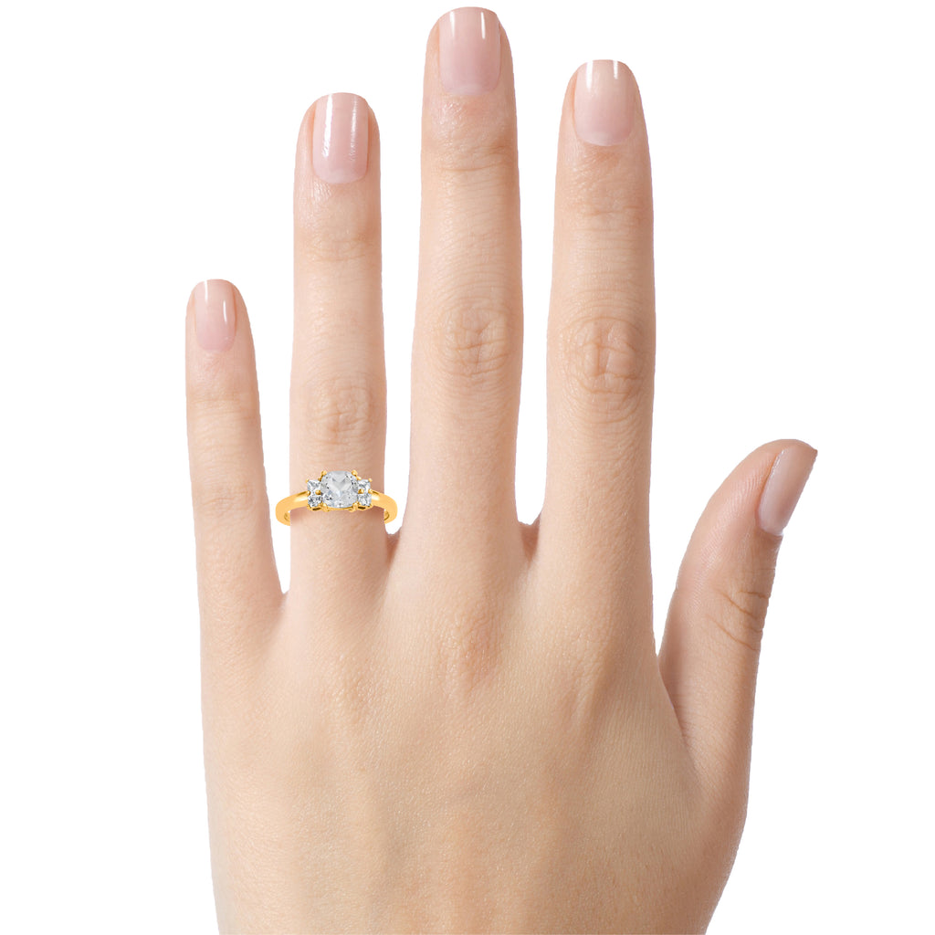 6x6mm Cushion-Cut White Topaz Ring H773